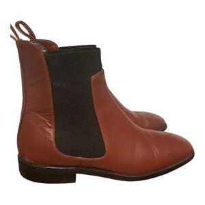 Everlane Italian Leather Chelsea Boots in Chestnut/Black Size 6
